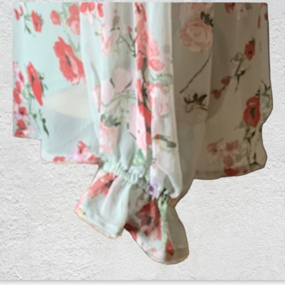 OLM Mint Green Floral Ruffle Trim Tie Neck Blouse
Size Large - Picture 13 of 15